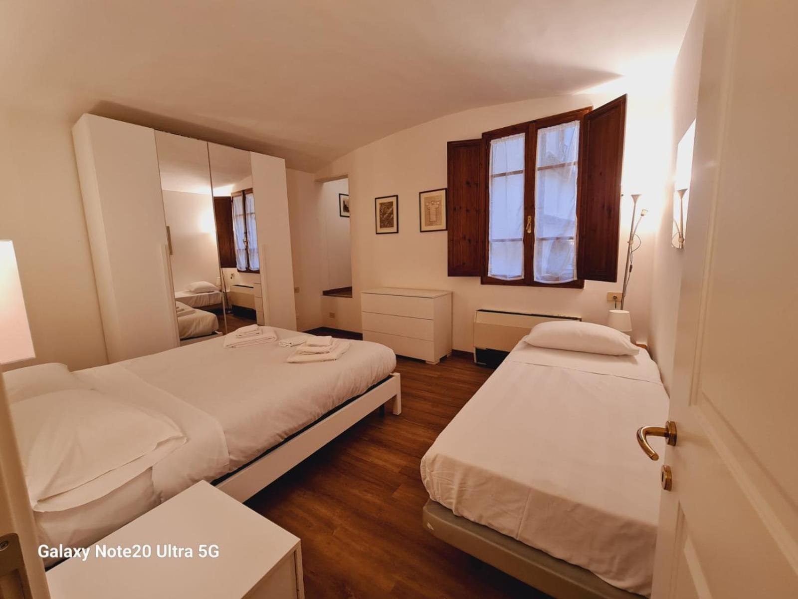 Apartments Close To Duomo فلورنس الغرفة الصورة